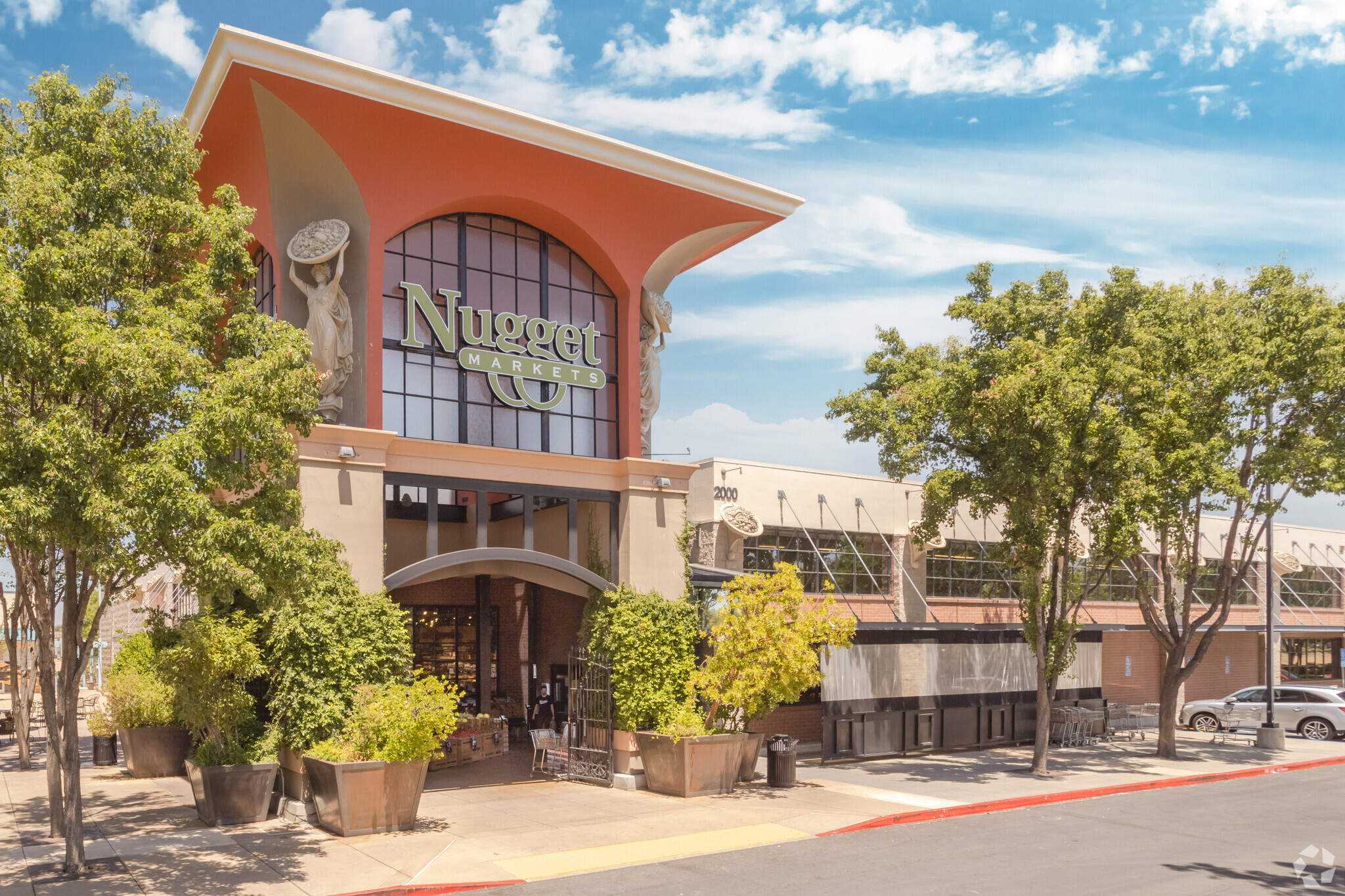 2000-2155 Town Center Plaza, West Sacramento, CA for lease Building Photo- Image 1 of 12