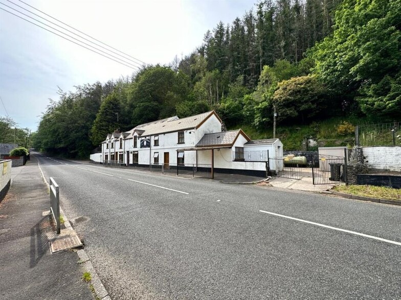 Glynneath Rd, Aberdulais for sale - Building Photo - Image 2 of 8