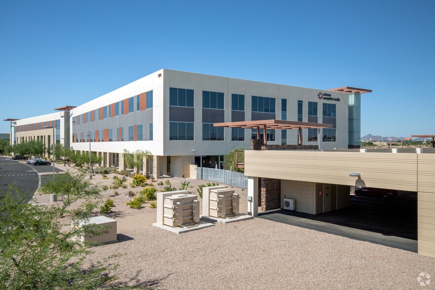 1870 W Rio Salado Pky, Tempe, AZ for lease - Primary Photo - Image 1 of 11
