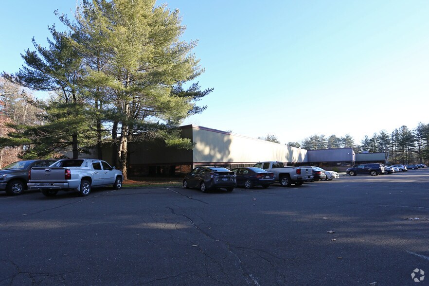 17 Connecticut South Dr, East Granby, CT for sale - Building Photo - Image 2 of 2