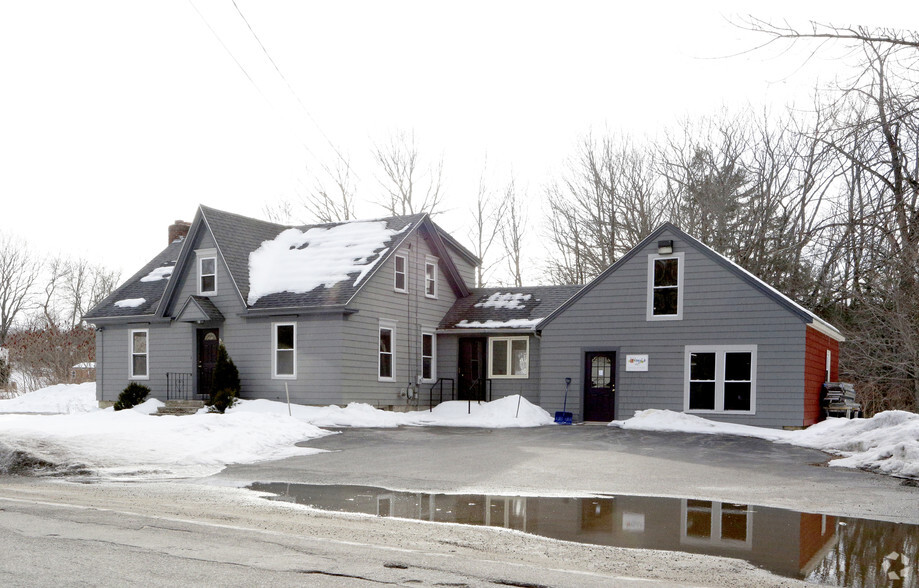 196 Gray Rd, Falmouth, ME for sale - Primary Photo - Image 1 of 1