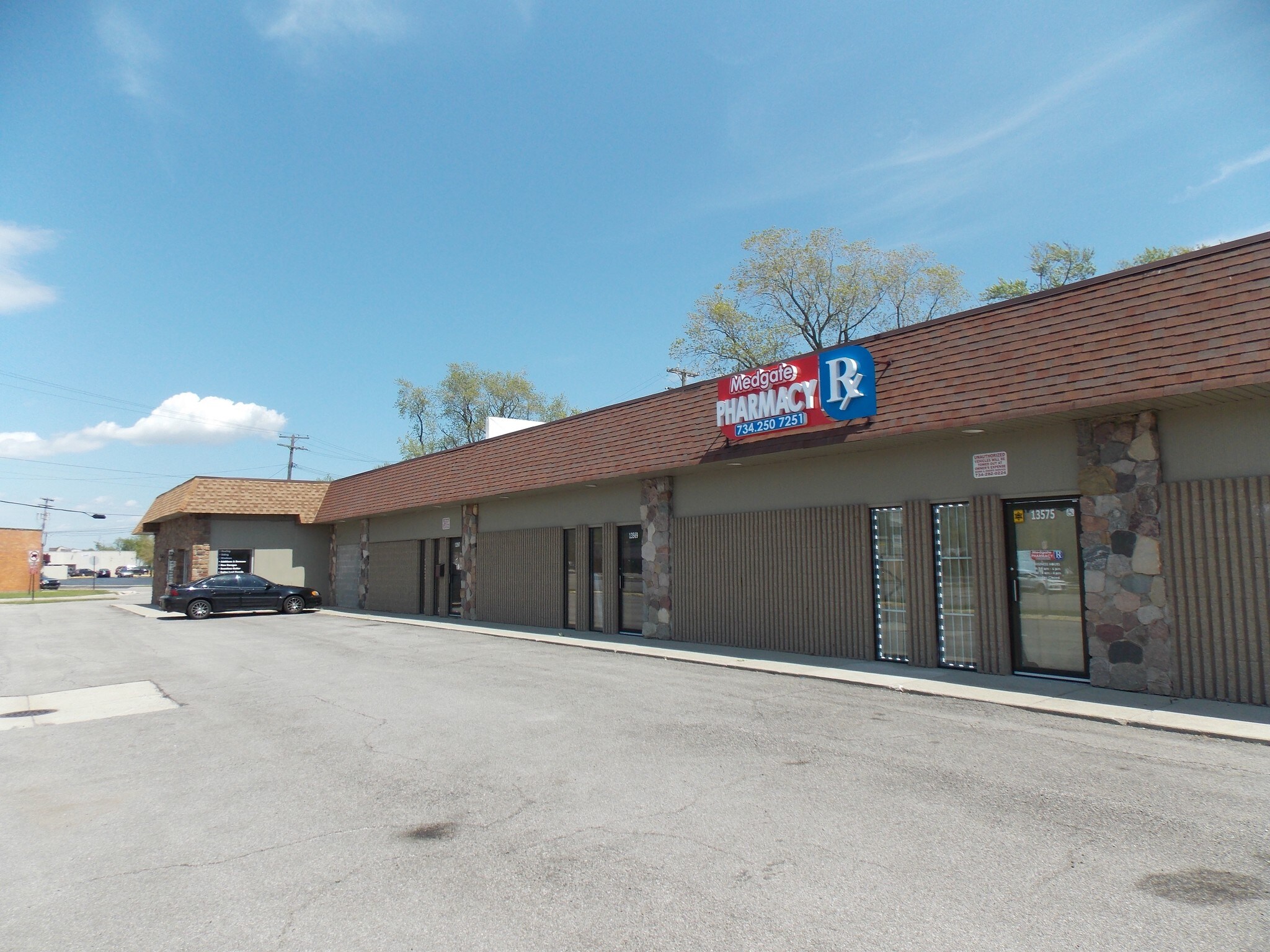 13565-13585 Dix Toledo Rd, Southgate, MI for sale Building Photo- Image 1 of 1