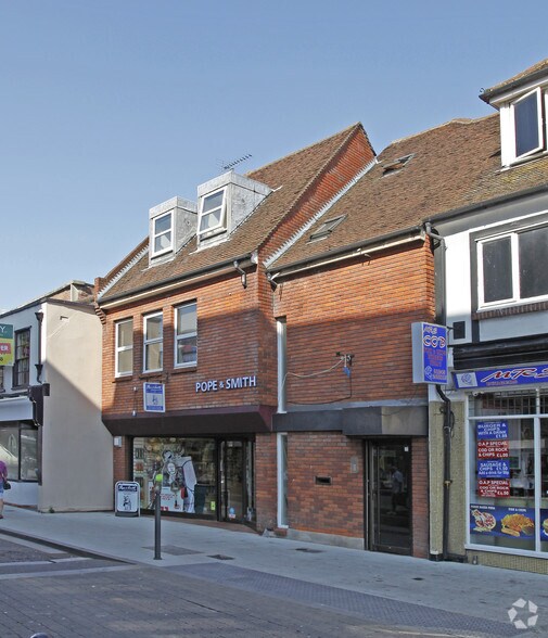 207-208 Moulsham St, Chelmsford for lease - Building Photo - Image 2 of 2