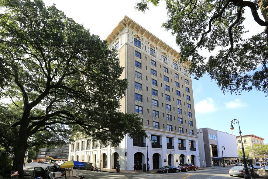 7 E Congress St, Savannah, GA for sale - Primary Photo - Image 1 of 1