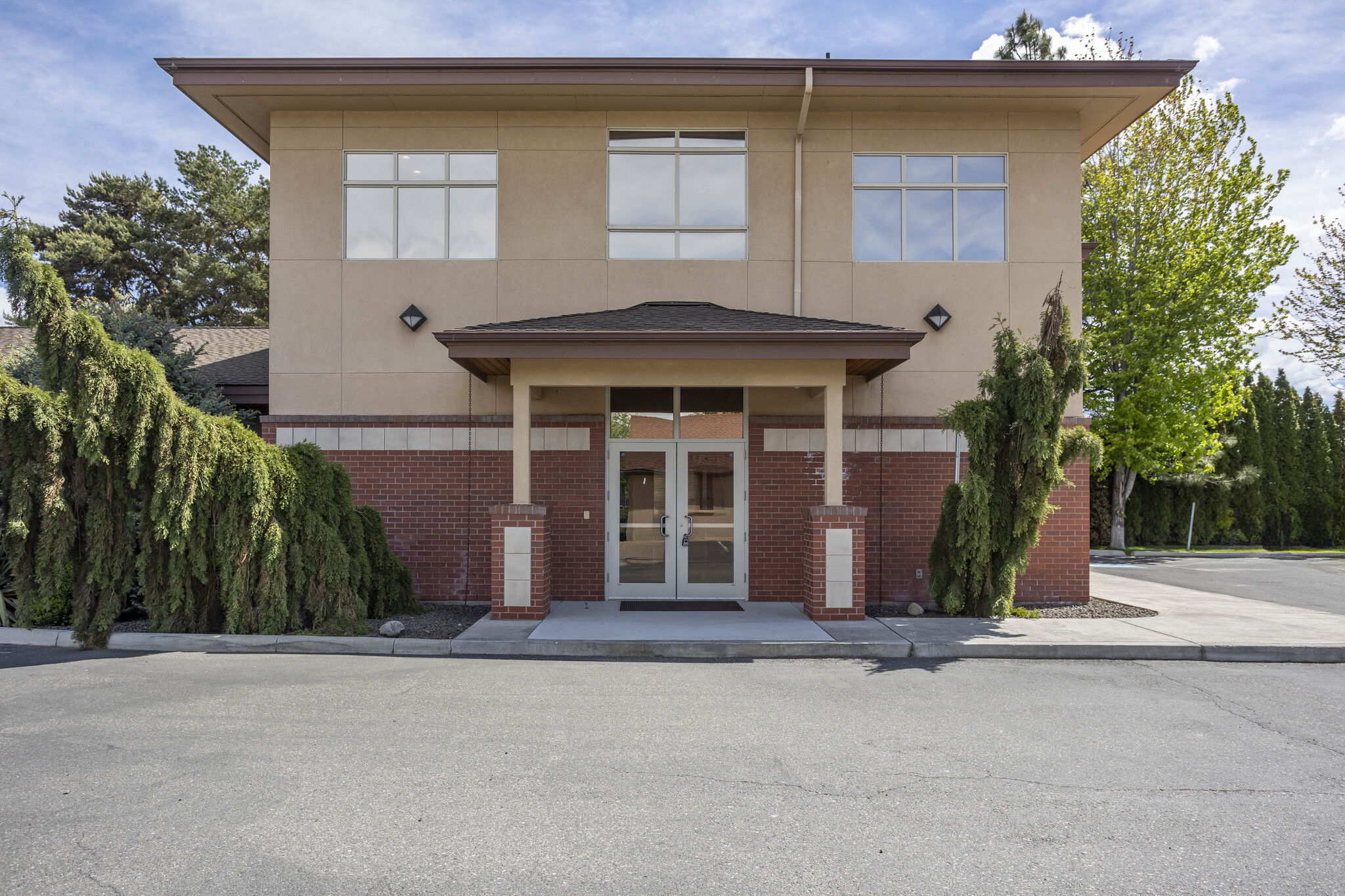 5101 W Clearwater Ave, Kennewick, WA for lease Building Photo- Image 1 of 34