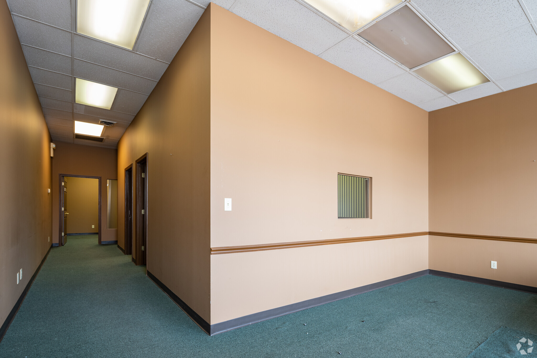 12243-12305 Natural Bridge Rd, Bridgeton, MO for lease Interior Photo- Image 1 of 2