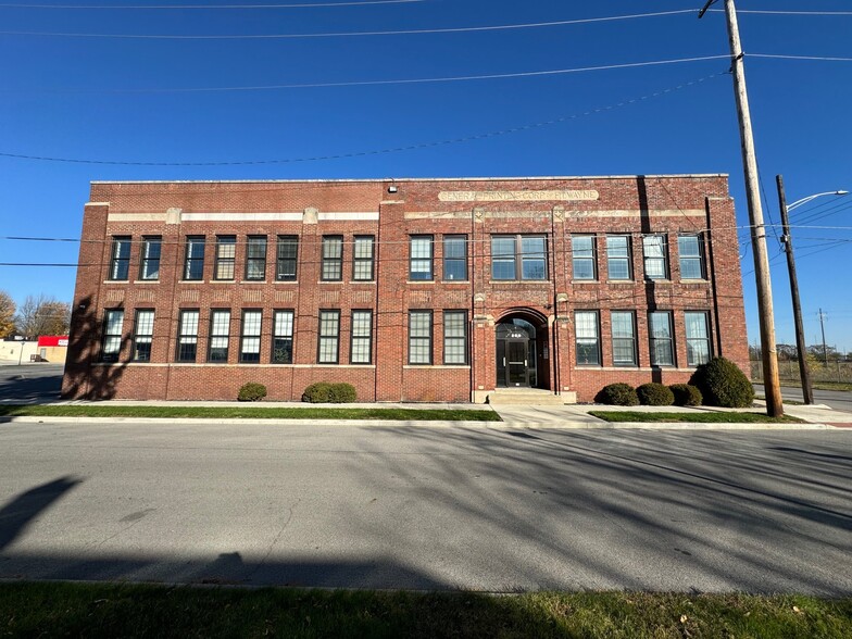 200 Sixth St, Fort Wayne, IN for sale - Building Photo - Image 1 of 11