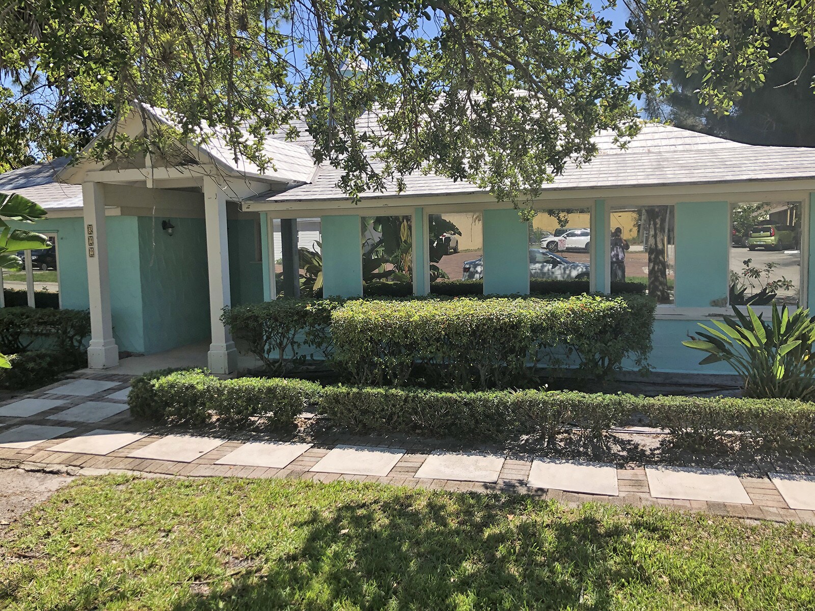 322 SE Georgia Ave, Stuart, FL for sale Primary Photo- Image 1 of 1