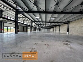 Flex in Avrainville for lease Interior Photo- Image 2 of 4