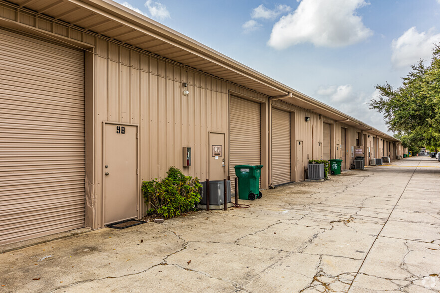 3573 Enterprise Ave, Naples, FL for sale - Building Photo - Image 3 of 6