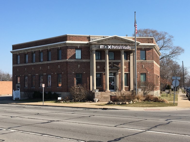 27700 Gratiot Ave, Roseville, MI for sale - Primary Photo - Image 1 of 1