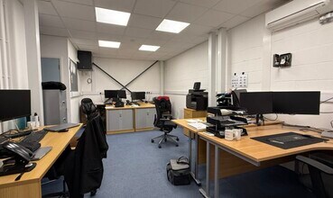 Station Hl, Chudleigh for lease Interior Photo- Image 2 of 4