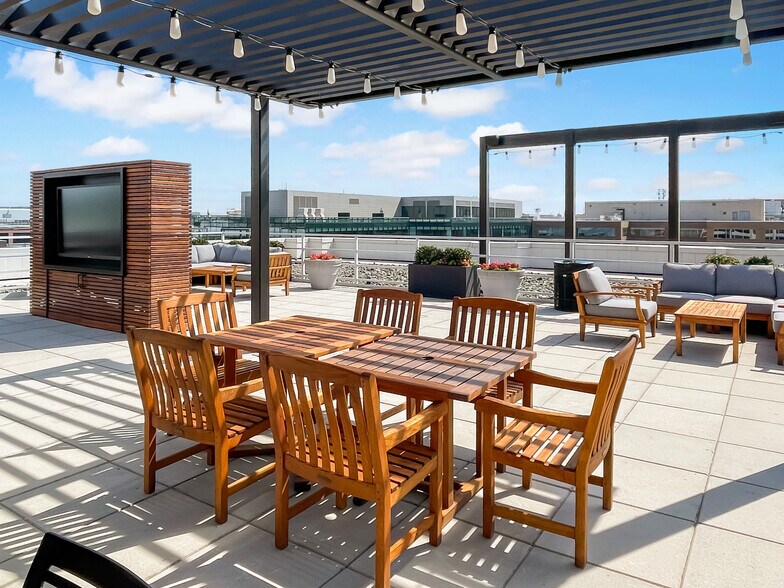 2121 K St NW, Washington, DC for lease - Building Photo - Image 2 of 13