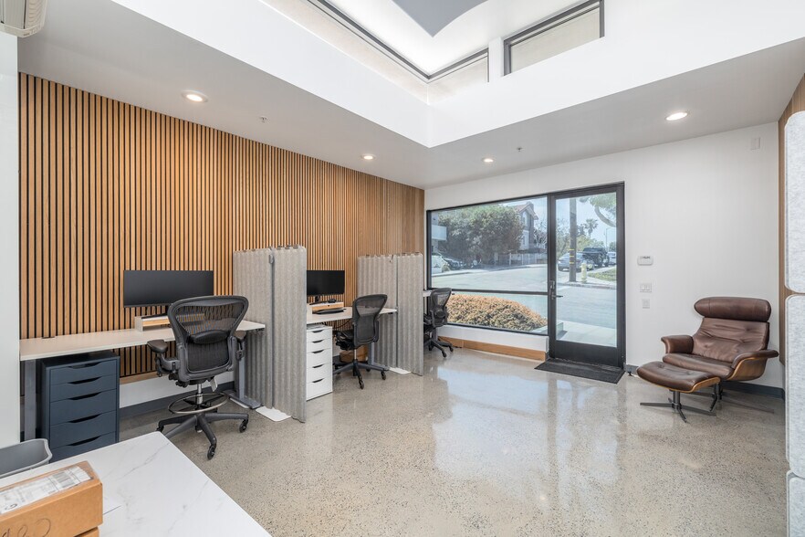 627 Aviation Way, Manhattan Beach CA - Live-Work Space