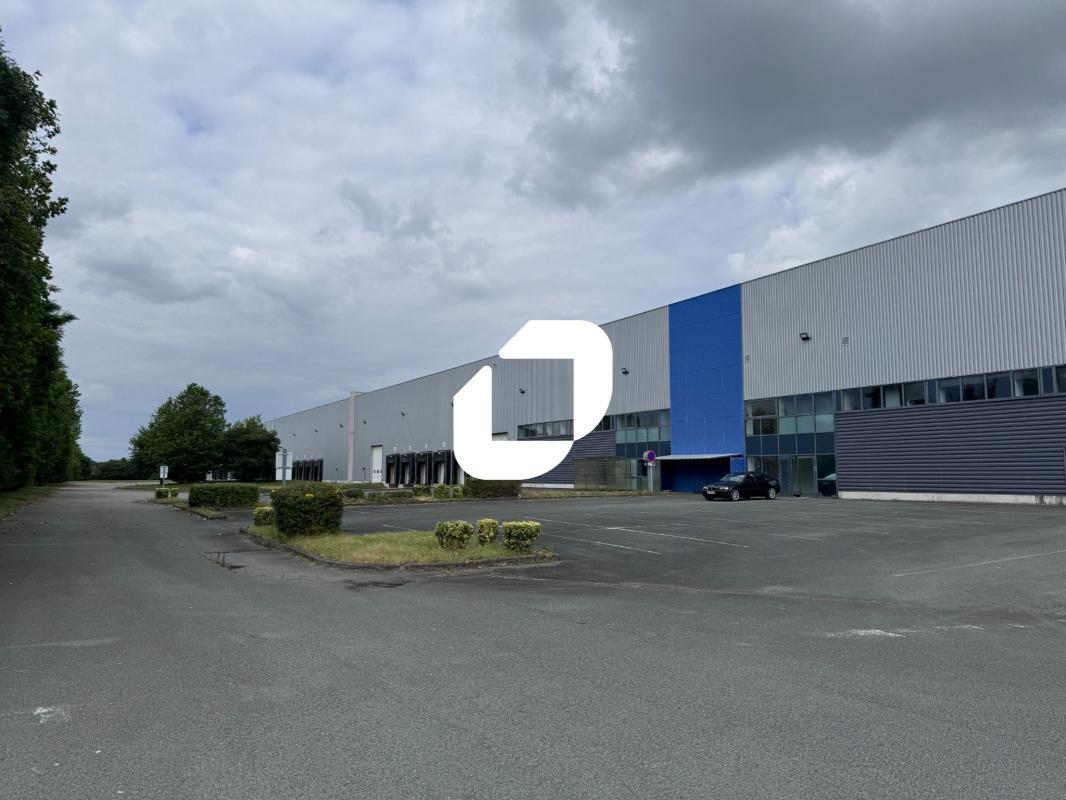 Industrial in Dechy for lease Building Photo- Image 1 of 9