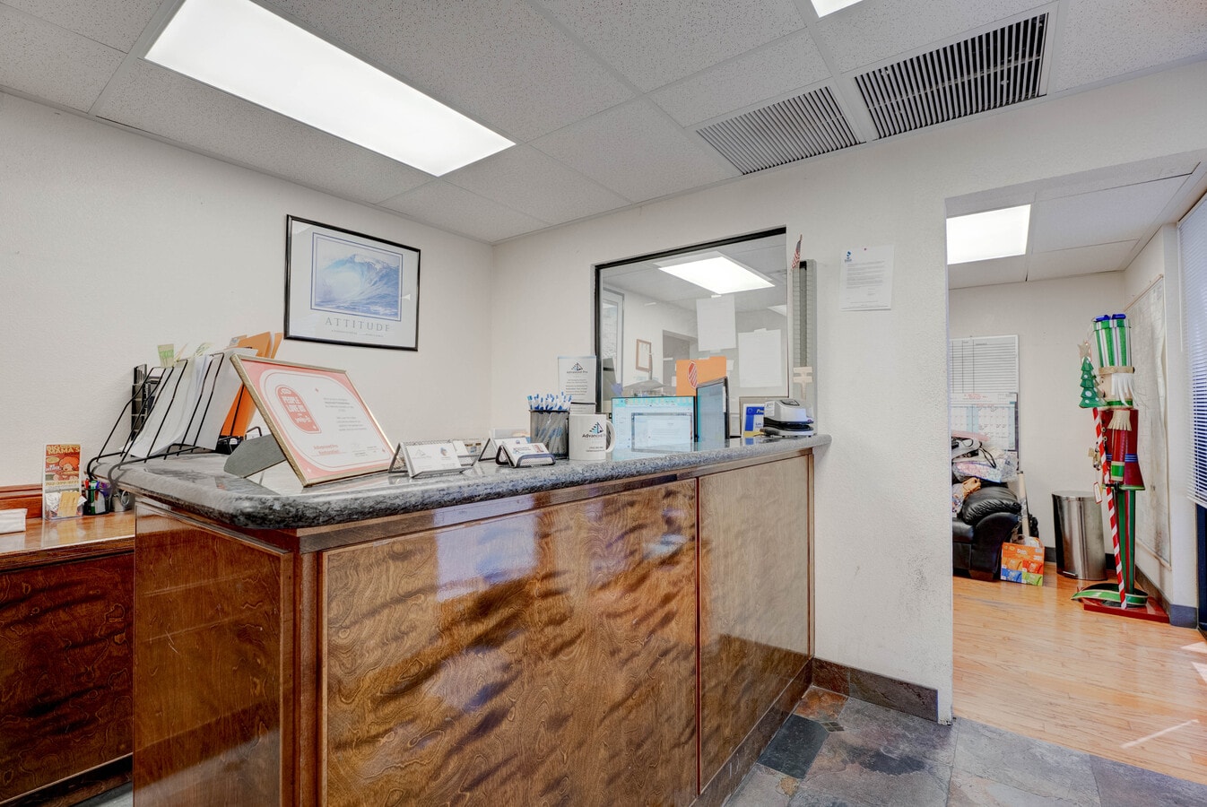 5961 McLeod Dr, Las Vegas, NV 89120 - Unit 19 -  - Interior Photo - Image 2 of 22