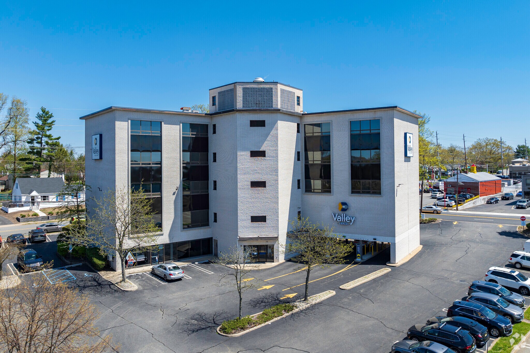 80 E Ridgewood Ave, Paramus, NJ for sale Primary Photo- Image 1 of 1