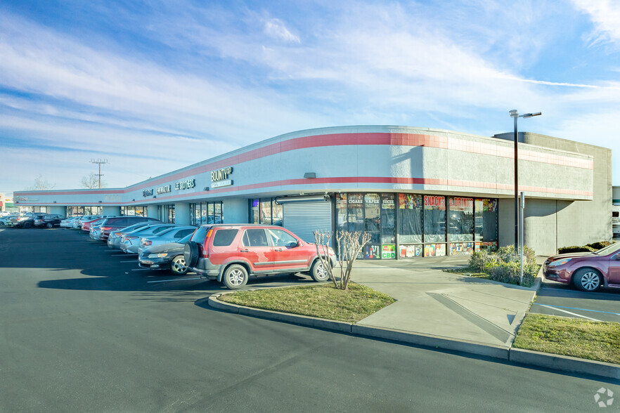 7800-7850 Stockton Blvd, Sacramento, CA for lease - Building Photo - Image 2 of 7