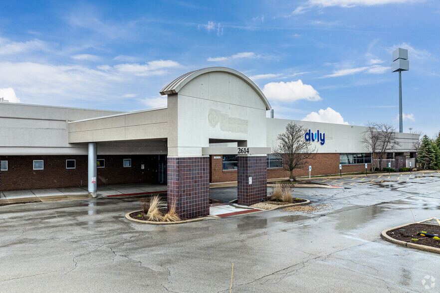 2614 W Jefferson St, Joliet, IL for lease - Building Photo - Image 2 of 4