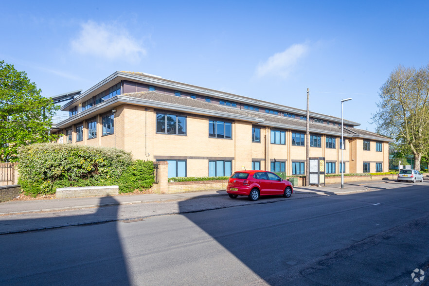 Chivers Way, Histon for lease - Primary Photo - Image 1 of 15