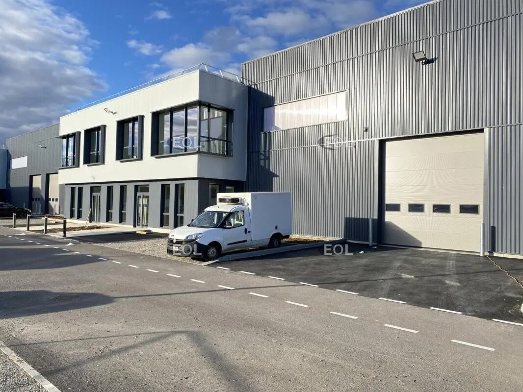 Flex in Saint-Priest for lease Building Photo- Image 1 of 15