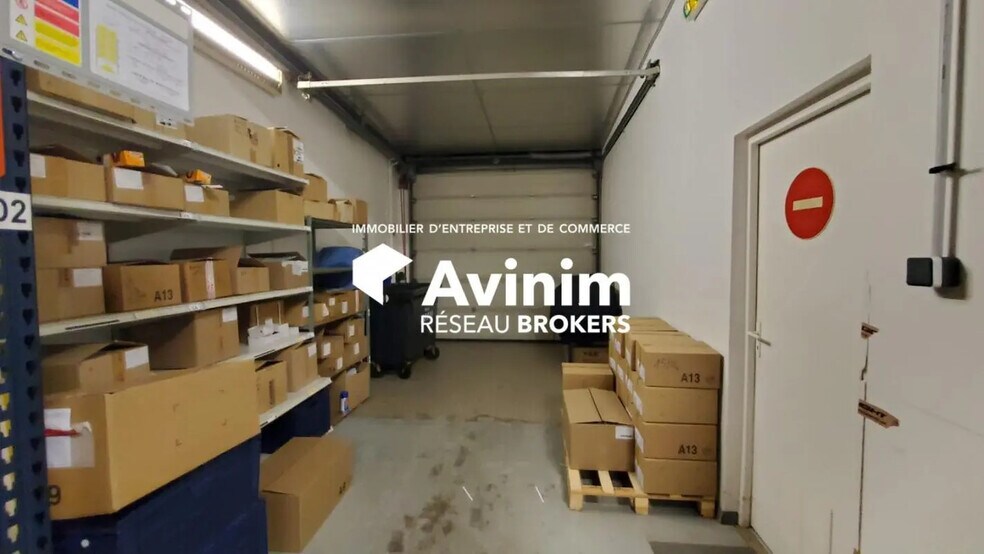 Industrial in Annecy for lease - Interior Photo - Image 3 of 7