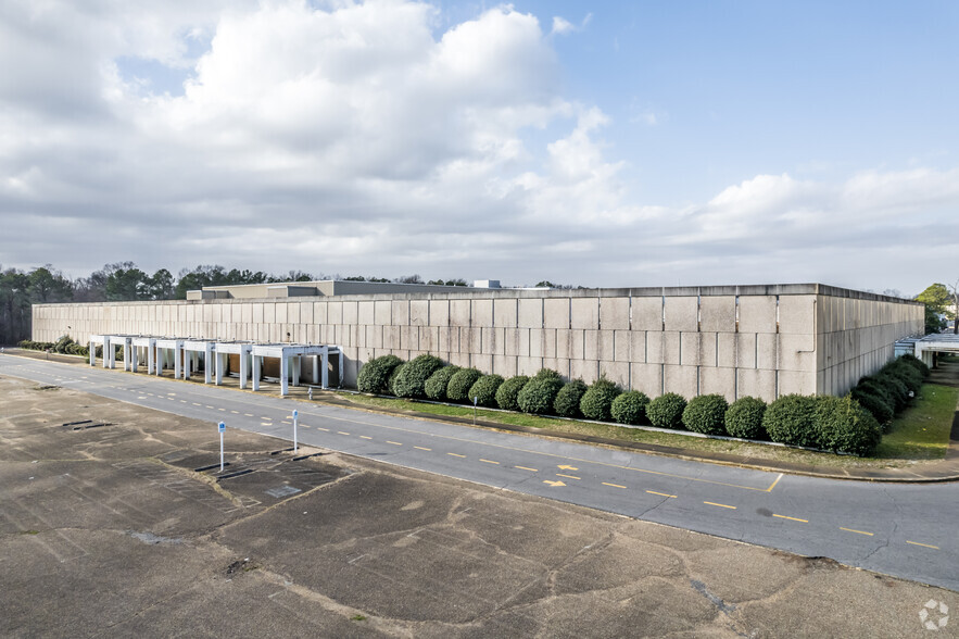 1300 Southland Mall, Memphis, TN for sale - Primary Photo - Image 1 of 7