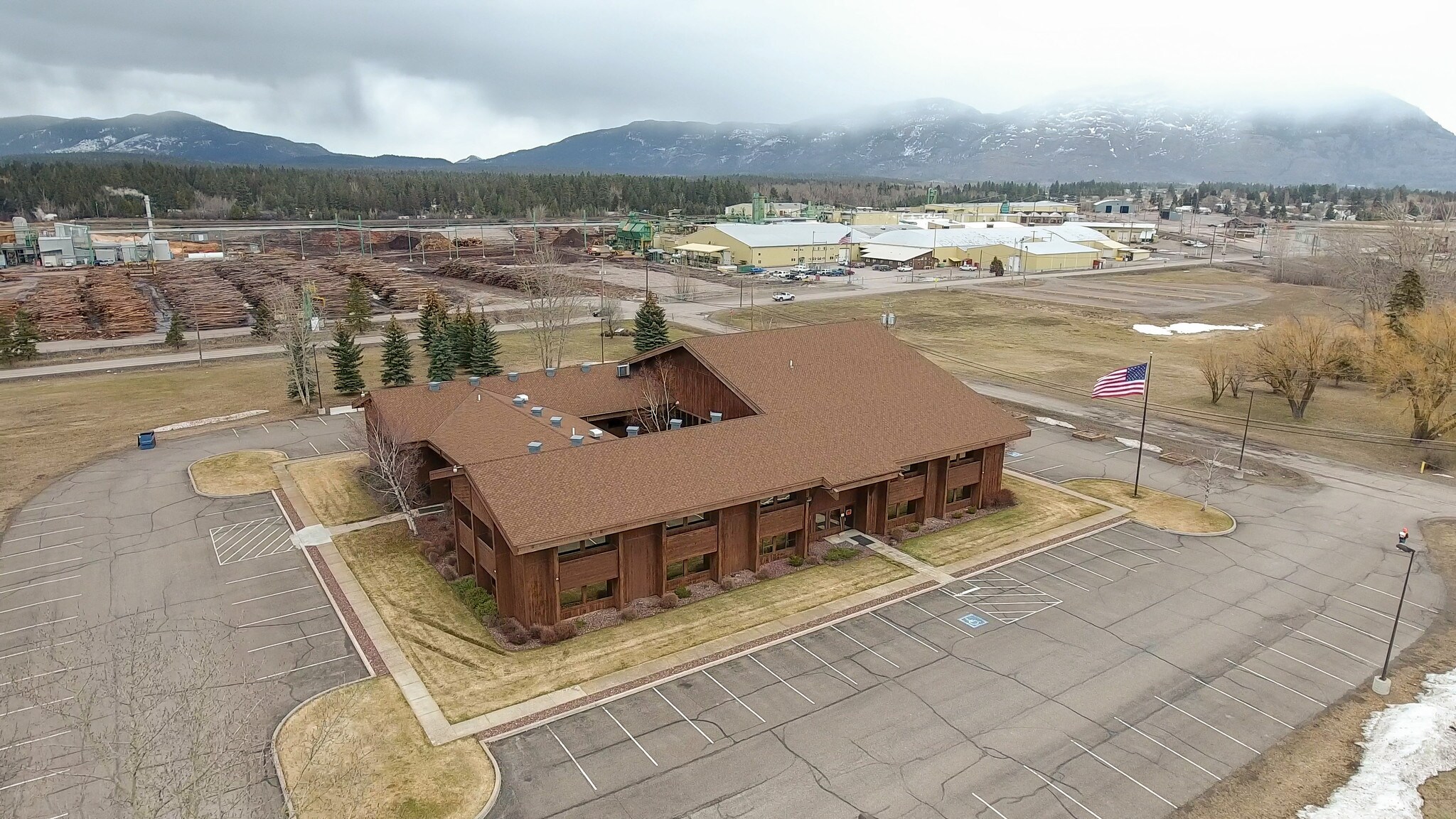 500 12th Ave W, Columbia Falls, MT for sale Primary Photo- Image 1 of 1