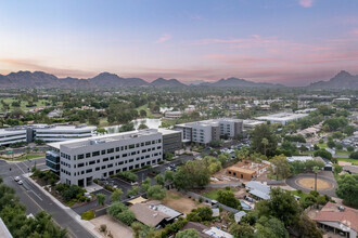 2801 E Camelback Rd, Phoenix, AZ - aerial  map view