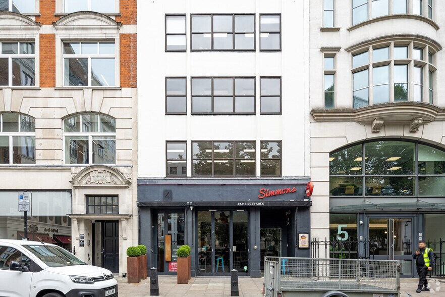4 Golden Sq, London for lease - Building Photo - Image 1 of 4