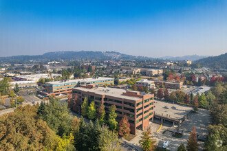 9200 SE Sunnybrook Blvd, Clackamas, OR - AERIAL  map view