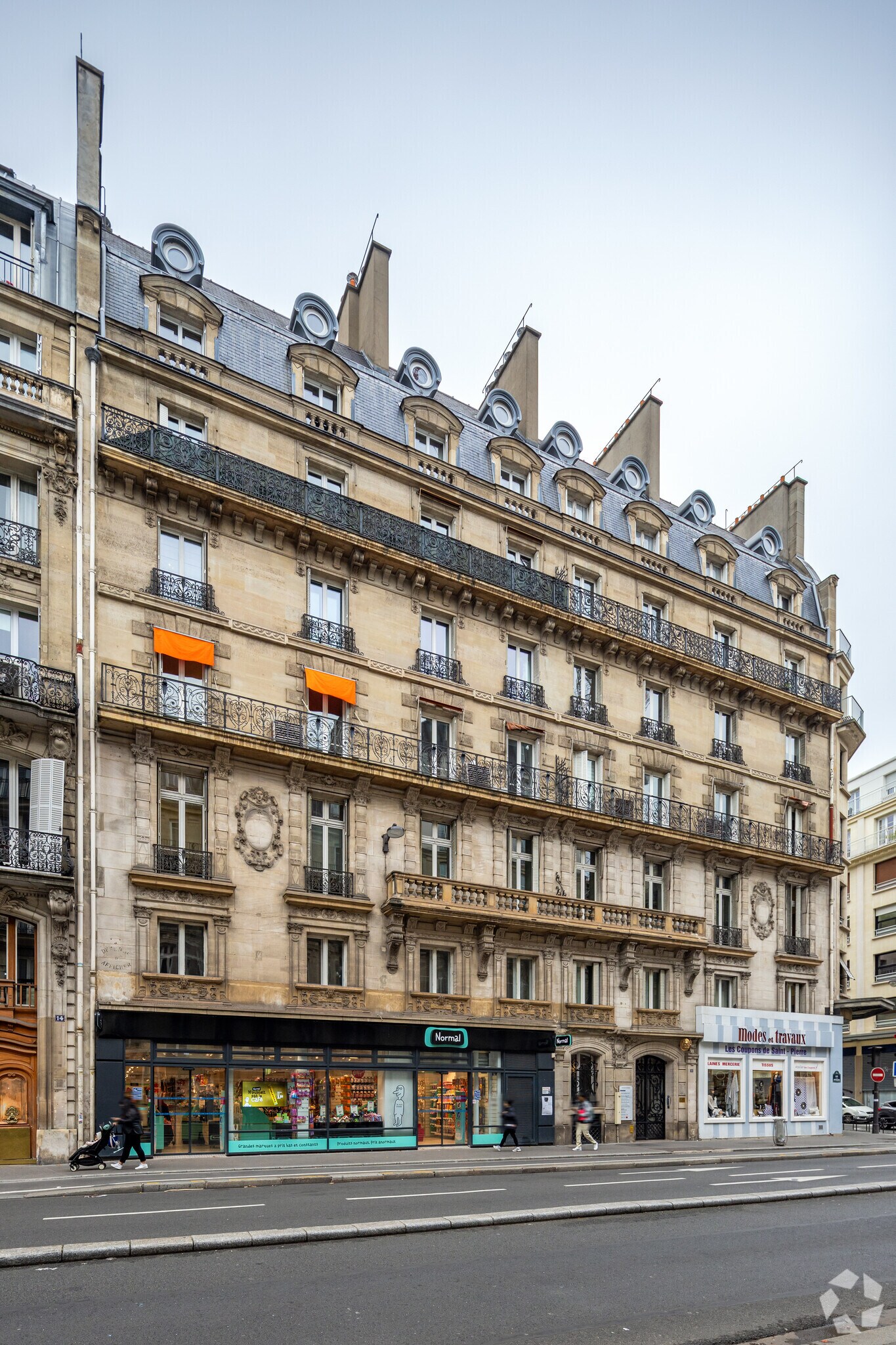 10 Rue De La Pépinière, Paris for sale Primary Photo- Image 1 of 29
