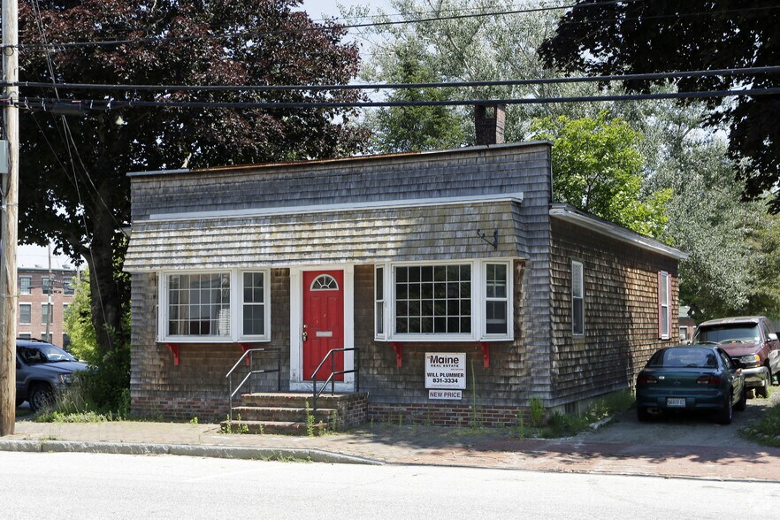 12 Village St, Lisbon, ME for sale - Primary Photo - Image 1 of 1