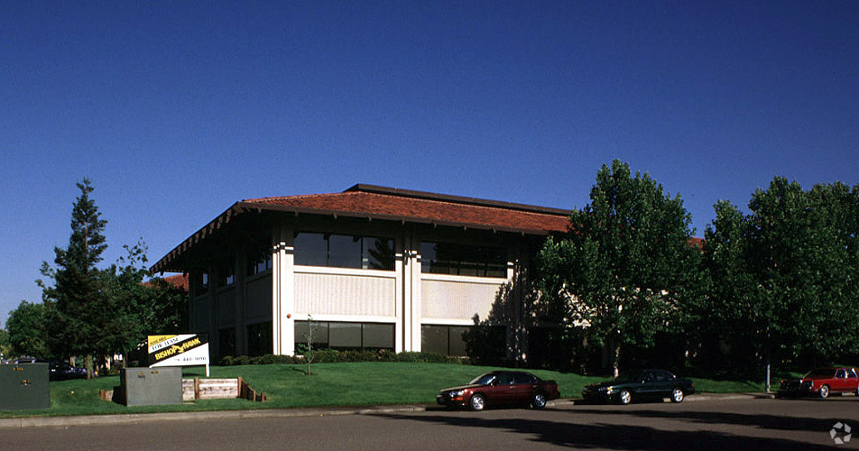 3947 Lennane Dr, Sacramento, CA for lease - Building Photo - Image 2 of 8