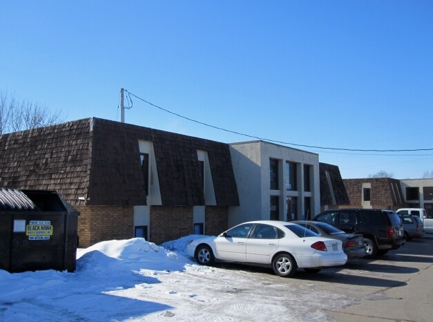 2315 Falls Ave, Waterloo, IA for sale Primary Photo- Image 1 of 1