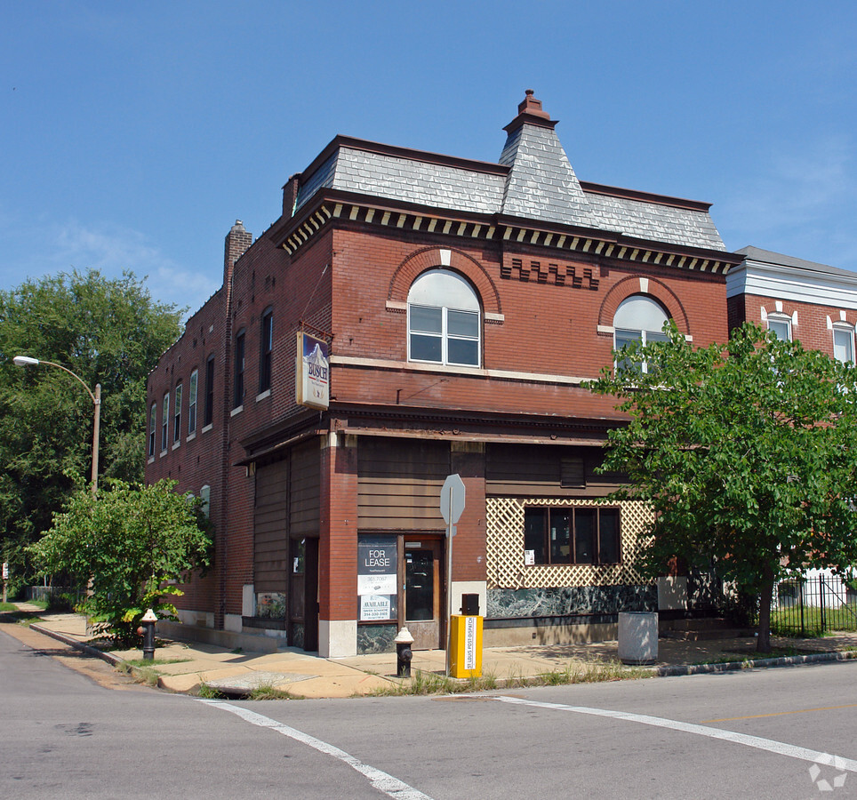 7529 Michigan Ave, Saint Louis, MO, 63111 - Restaurant Property For Sale | 0