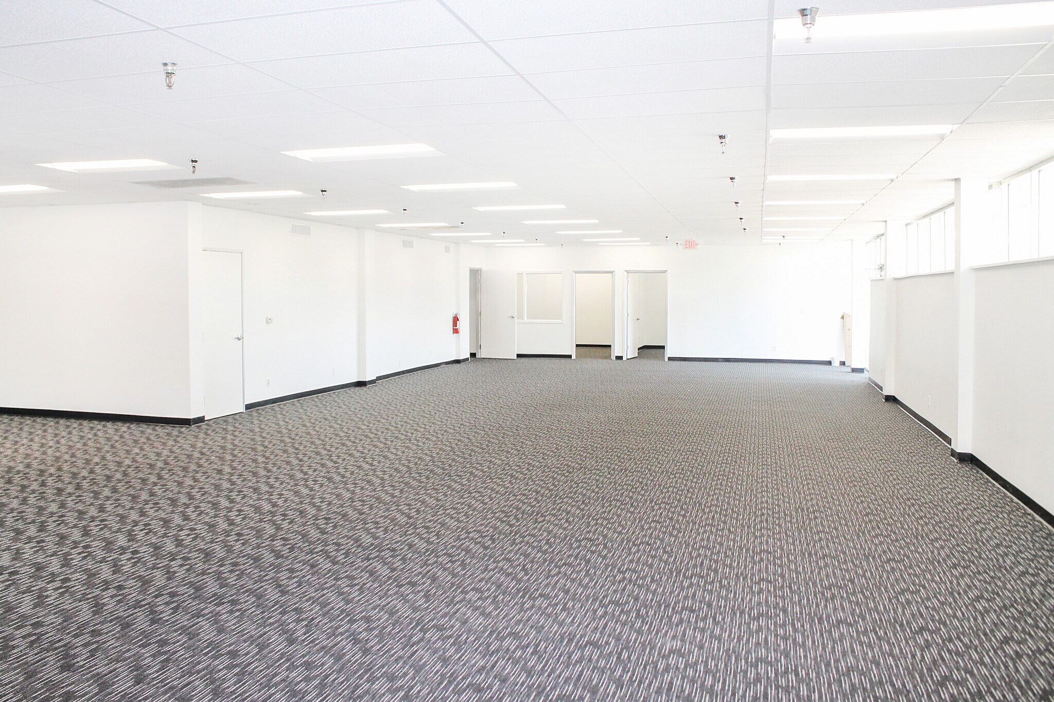 9203 Chancellor Row, Dallas, TX for sale Interior Photo- Image 1 of 1