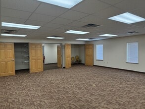 607 N Opportunity Dr, Columbia City, IN for lease Interior Photo- Image 2 of 5