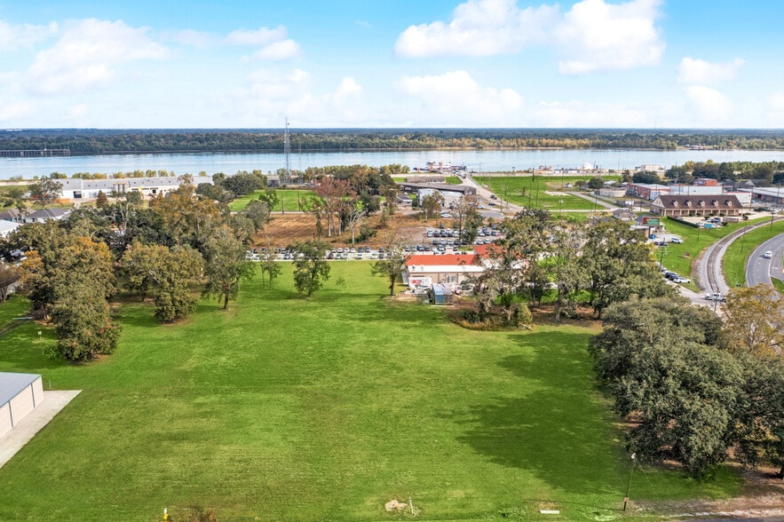 101 E 3rd Street, Belle Chasse, LA for sale - Aerial - Image 3 of 13