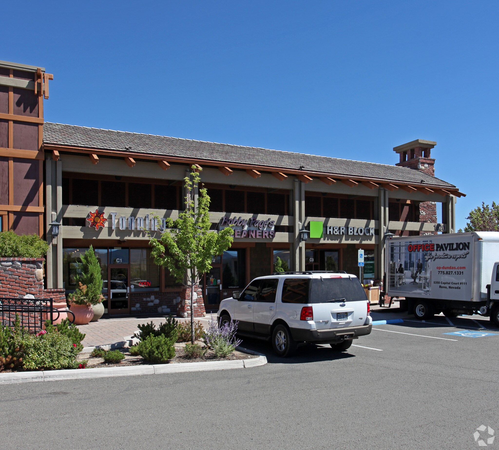 1620 Robb Dr, Reno, NV for sale Primary Photo- Image 1 of 1