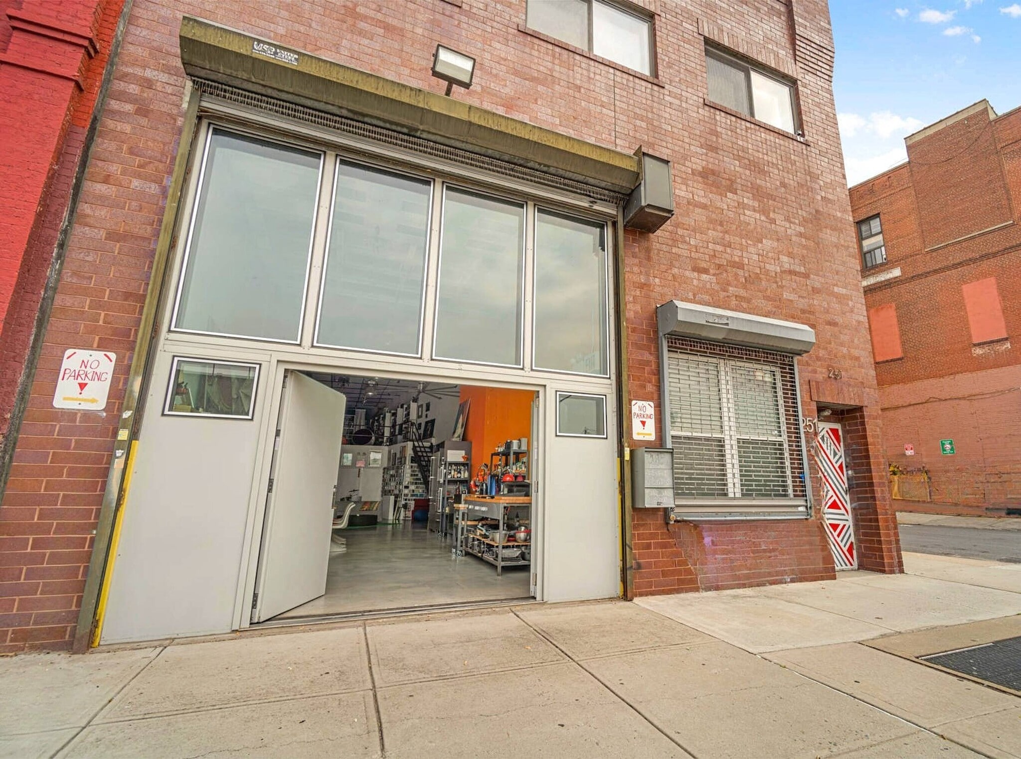 251 Montrose Ave, Brooklyn, NY for sale Building Photo- Image 1 of 11