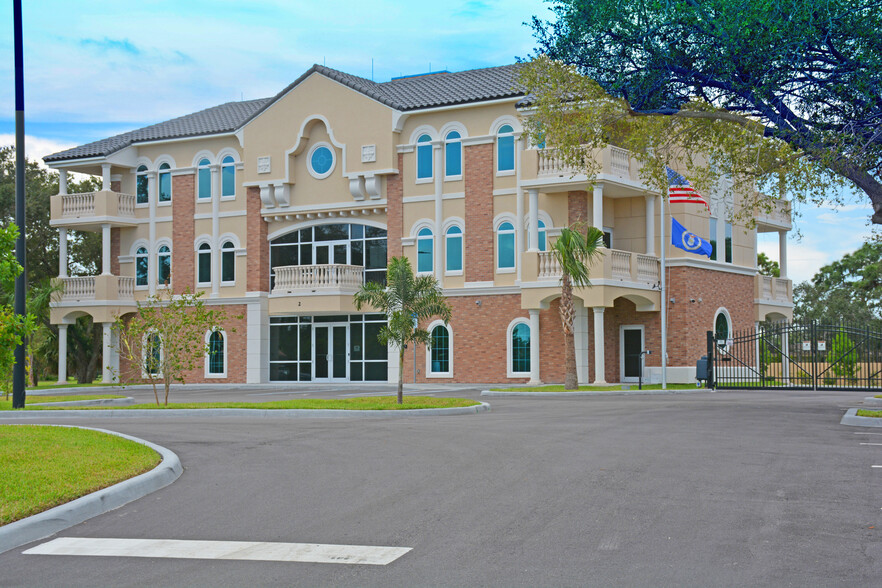 2 Suntree Pl, Melbourne, FL for lease - Building Photo - Image 1 of 8