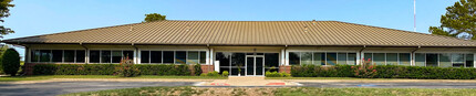 1005 Beau Terre Dr, Bentonville, AR for lease Building Photo- Image 1 of 10