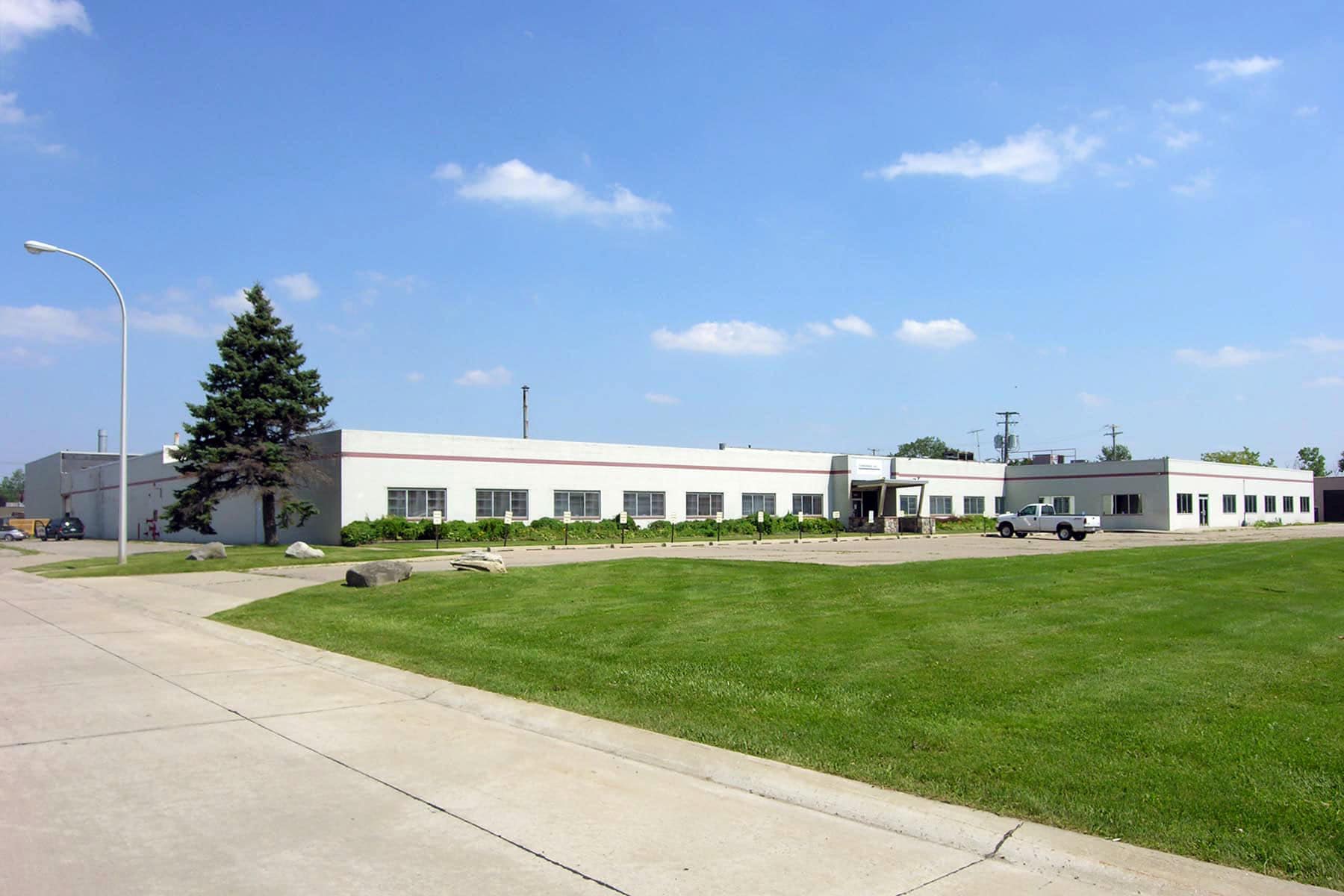 13000 Farmington Rd  