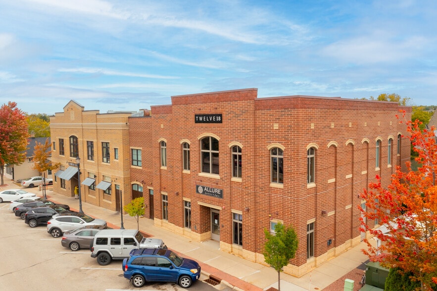 1212-1218 13th Ave, Grafton, WI for lease - Building Photo - Image 1 of 9