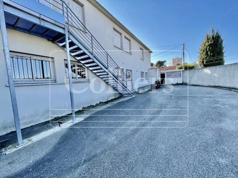 1 Avenue Des Pins, Marseille for sale - Building Photo - Image 3 of 17