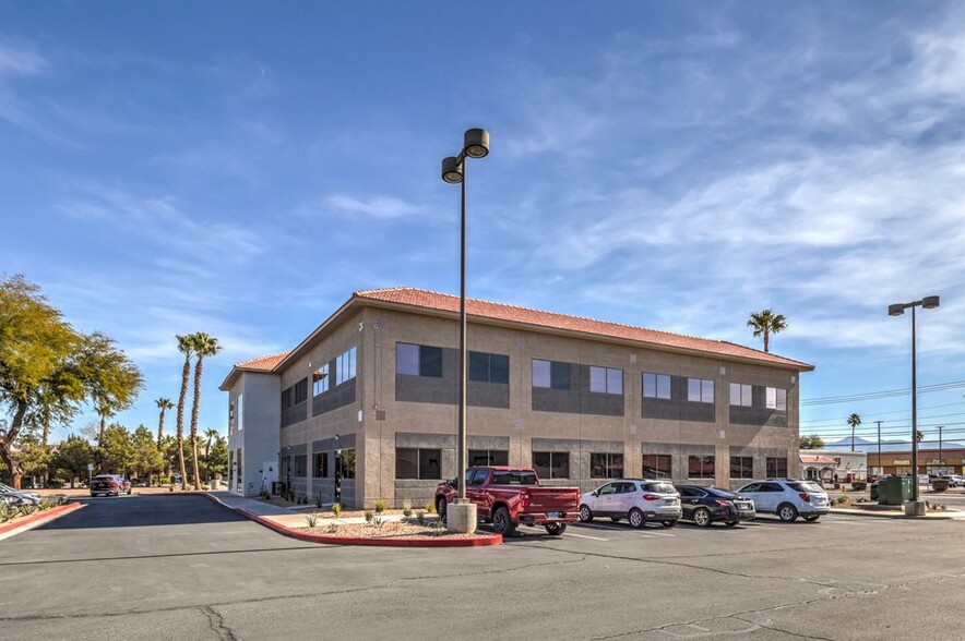 1776 E Warm Springs Rd, Las Vegas, NV for lease - Building Photo - Image 3 of 17