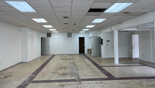 101 E Chestnut St, Oxford, OH for lease - Interior Photo - Image 3 of 3