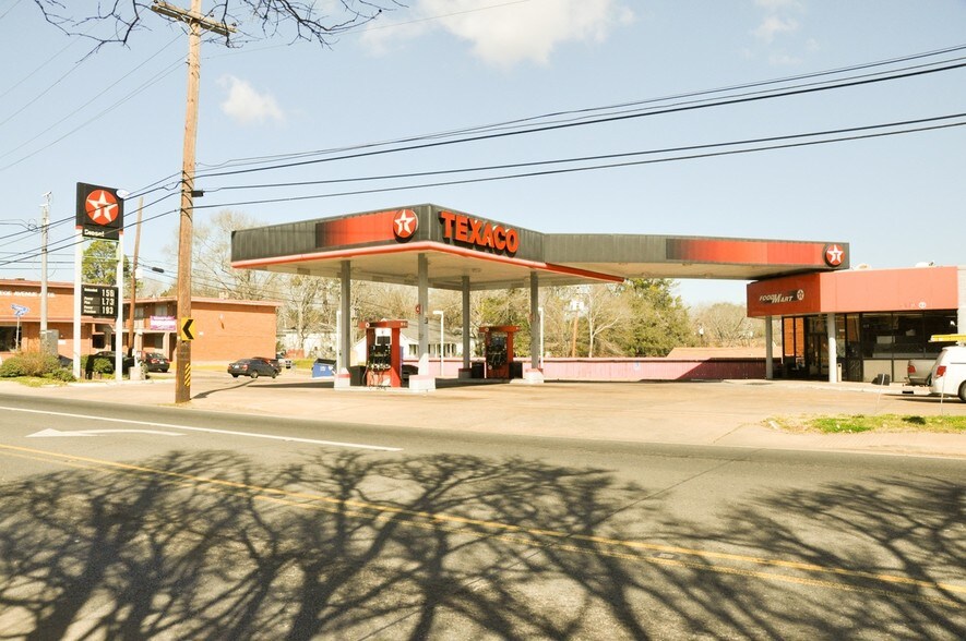 642 University Pky, Natchitoches, LA for sale - Building Photo - Image 1 of 1