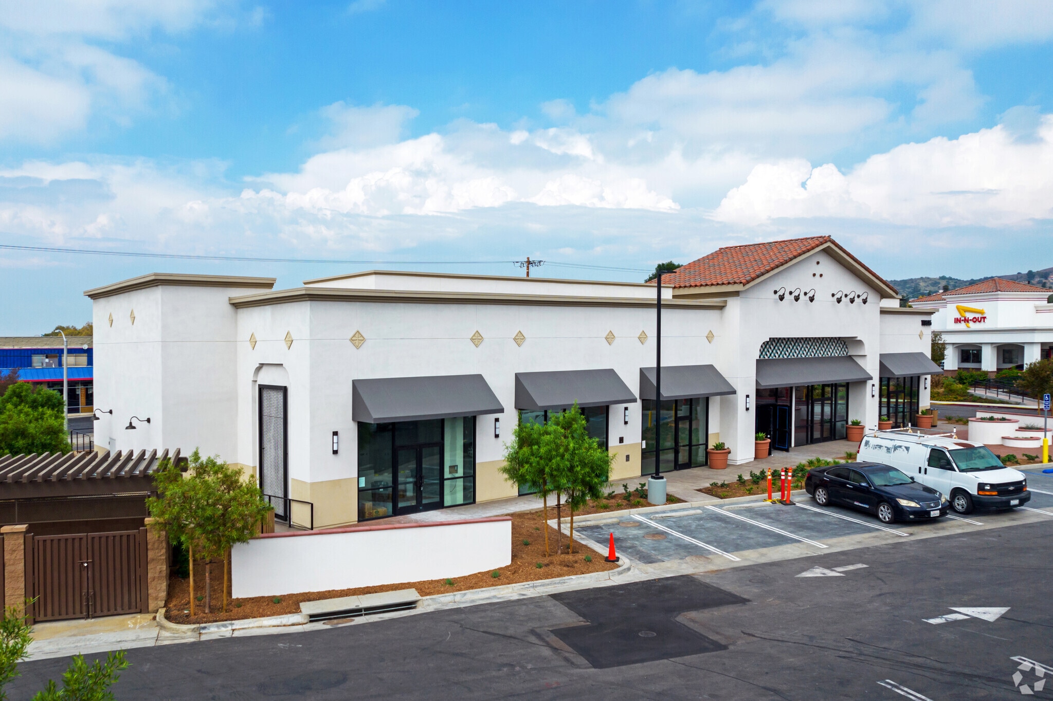 11806 Whittier Blvd, Whittier, CA for lease Primary Photo- Image 1 of 3